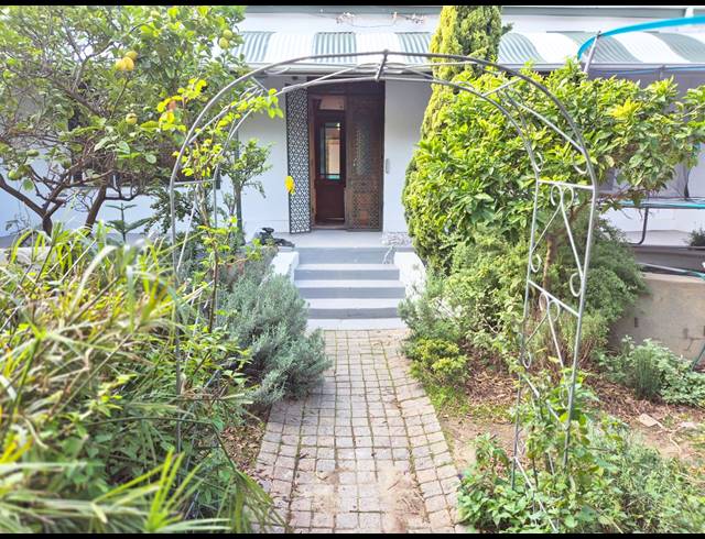 3 bed property to rent in RONDEBOSCH